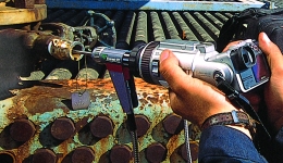 采用工業(yè)內(nèi)窺鏡進(jìn)行無(wú)損檢測(cè) 采用工業(yè)內(nèi)窺鏡進(jìn)行無(wú)損檢測(cè)